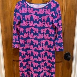 Lilly Pulitzer Casual Dress in Vibrant Colors with Playful Patterns